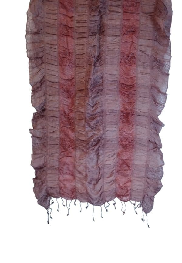SCARF VISCOSE WASP'S NEST TYPE BROWN PINK Composition: Silk 100% Color: Brown Pink Dimensions: 60cm* 1,80 Care: Dry Clean